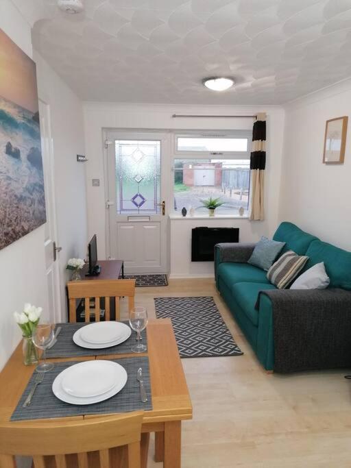 Entire Cosy Bungalow Close To Beach Heacham Exterior photo